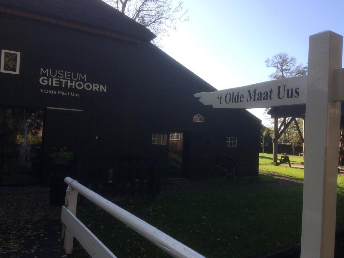 Bed and Breakfast De Aardigeyt Giethoorn Exterior foto