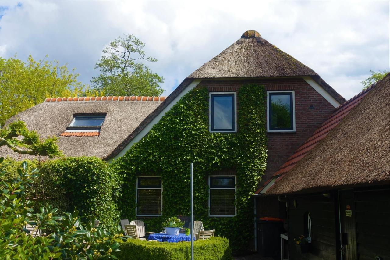 Bed and Breakfast De Aardigeyt Giethoorn Exterior foto